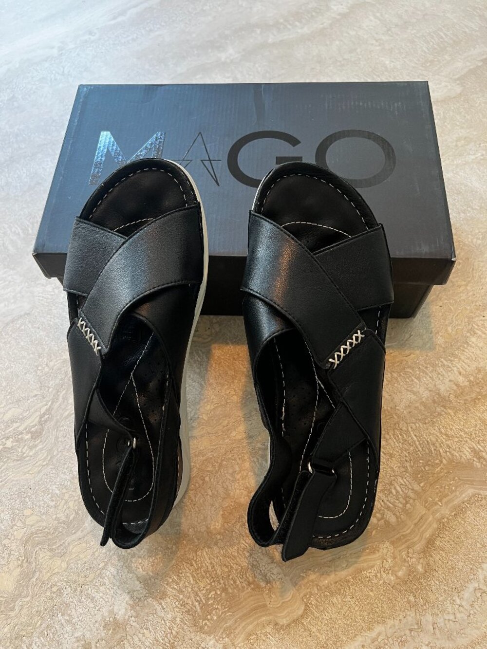 Mago Sandals in Blck